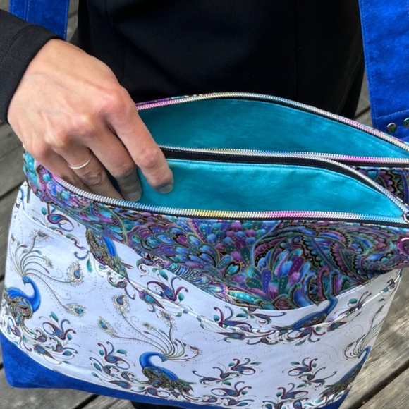 Quilted Messenger Bag - Picture 2 of 11